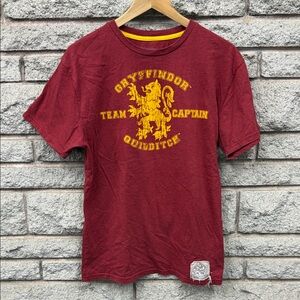 Gryffindor Quidditch Team Captain Men's Maroon T-Shirt
